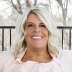 Lora Reynolds