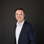 Daniel R Stillson