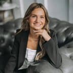 Heidi J Hofer