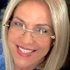 Stella Petridis