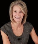 Laura J Robbins