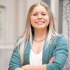 Laura Schlee