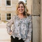 Kelly L MacGibbon