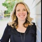Holly Roach
