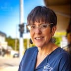 Christa L Hagel